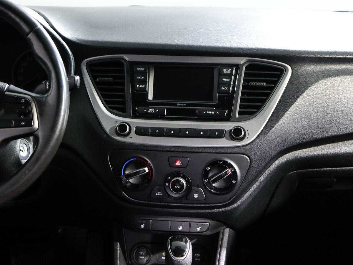 Hyundai Solaris с пробегом — 2017 год. Фото: #10