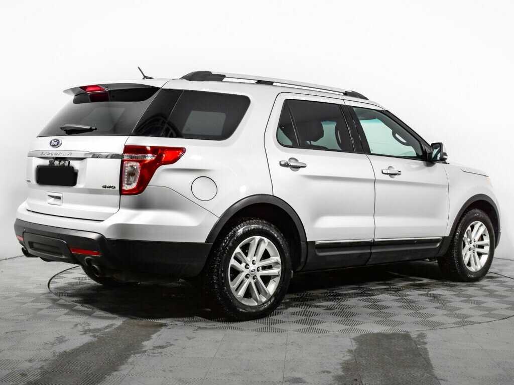 Ford Explorer с пробегом — 2014 год. Фото: #4