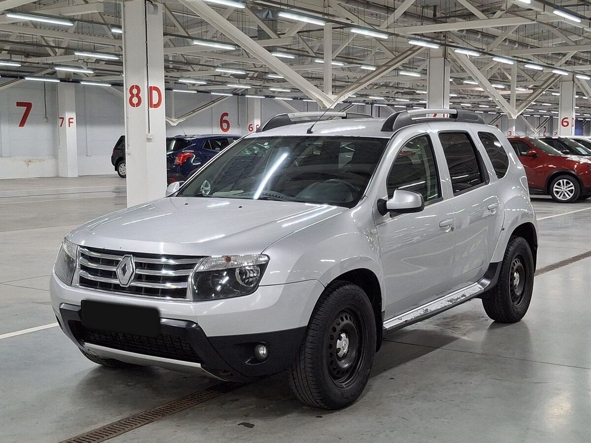 Renault Duster с пробегом — 2012 год. Посмотреть фото