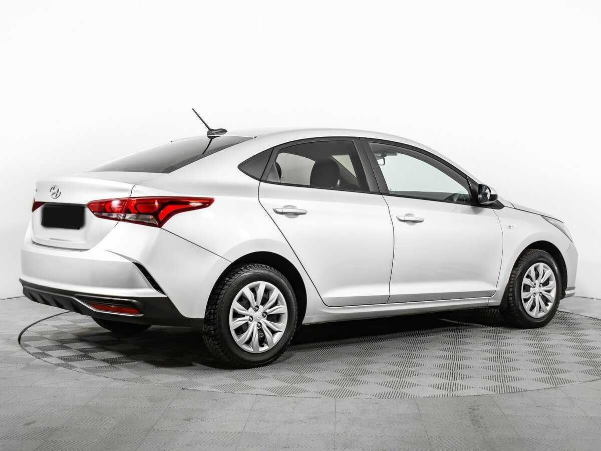 Hyundai Solaris с пробегом — 2021 год. Фото: #4