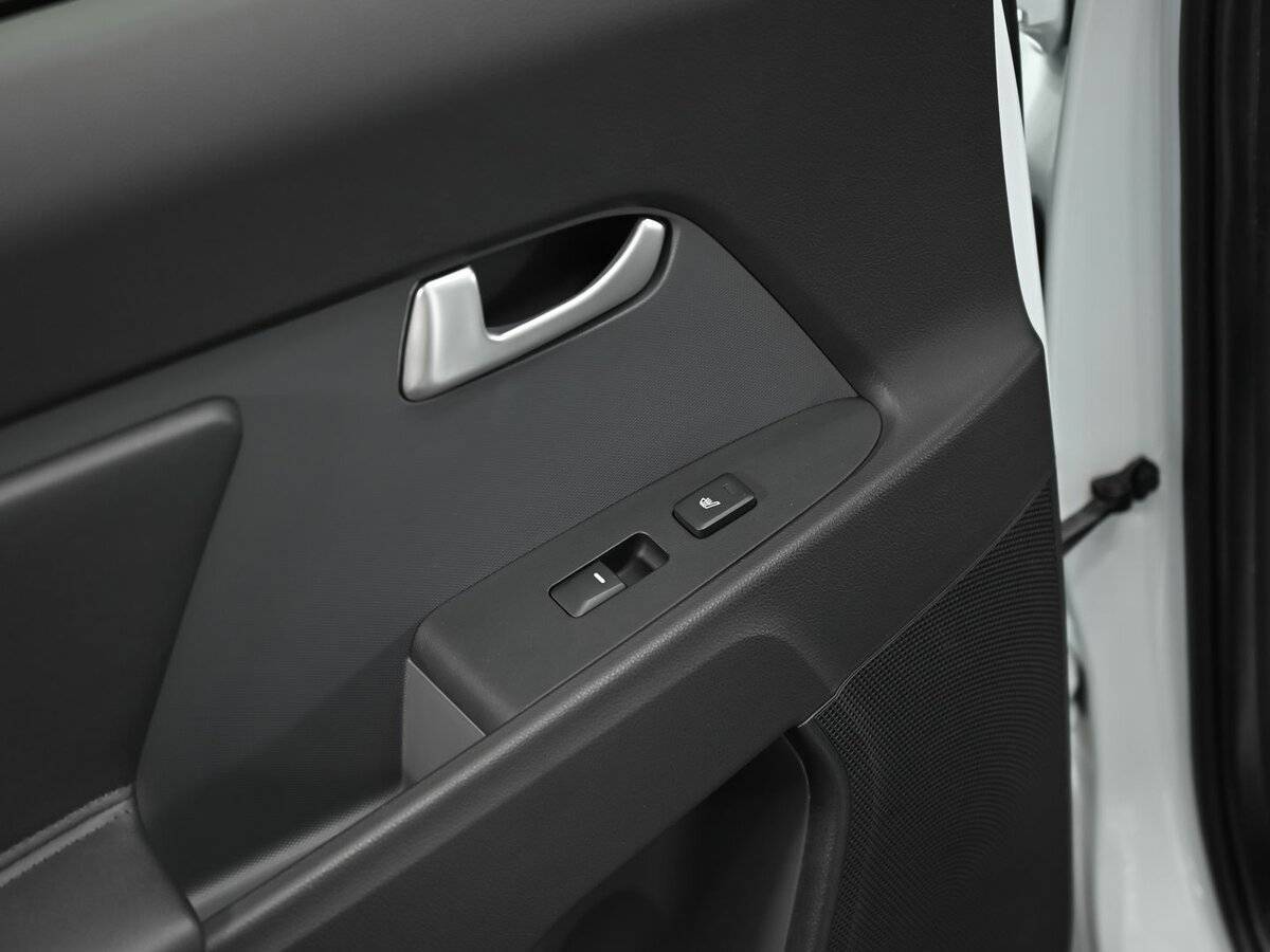 Kia Sportage с пробегом — 2012 год. Фото: #12