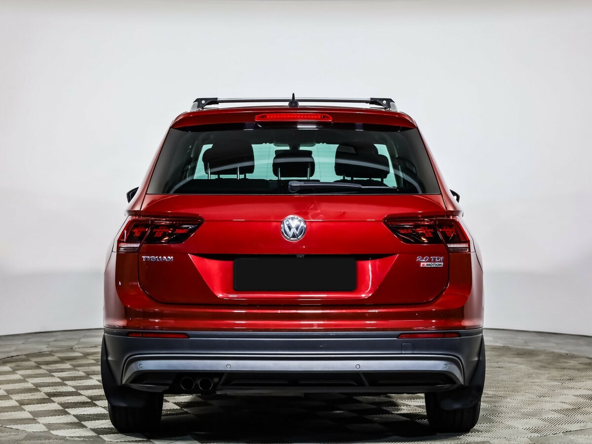 Volkswagen Tiguan с пробегом — 2017 год. Фото: #4