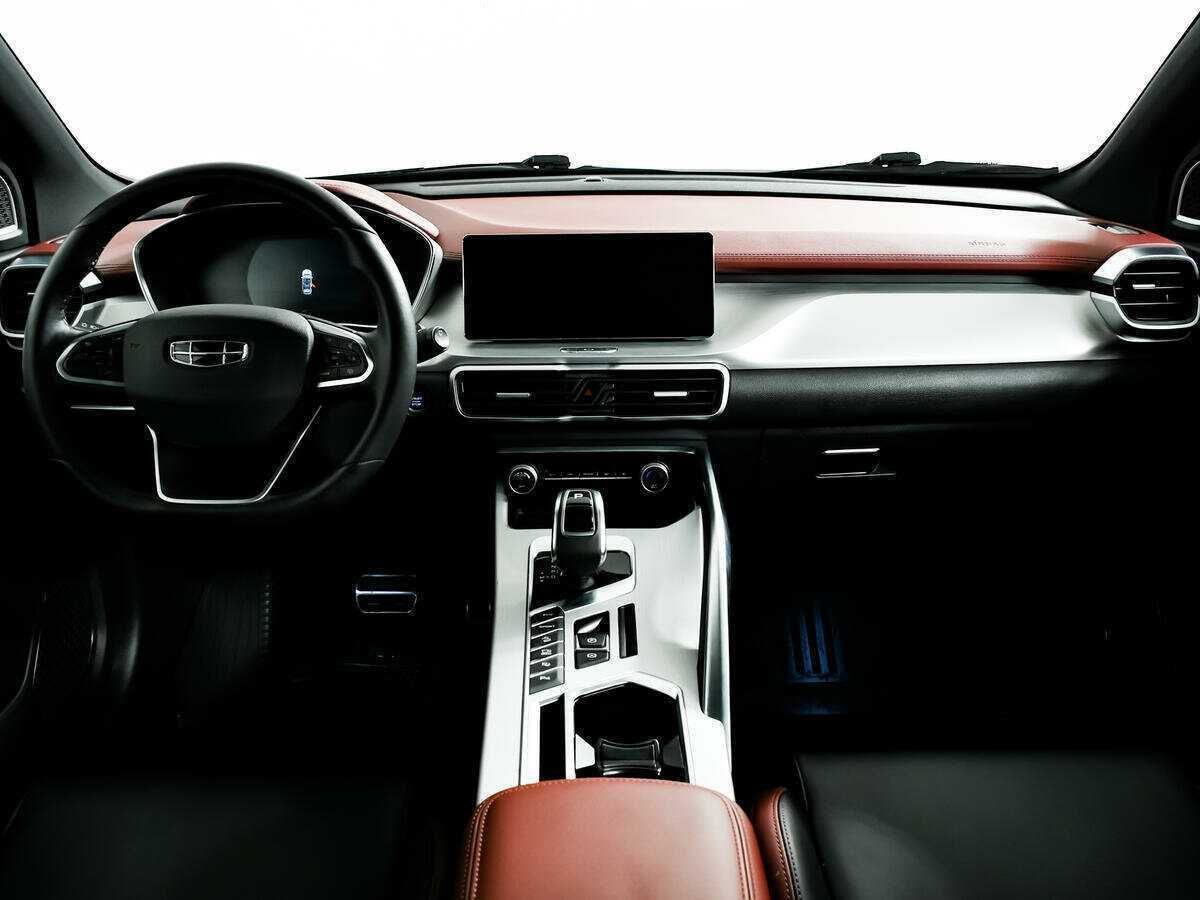 Geely Coolray с пробегом — 2022 год. Фото: #10