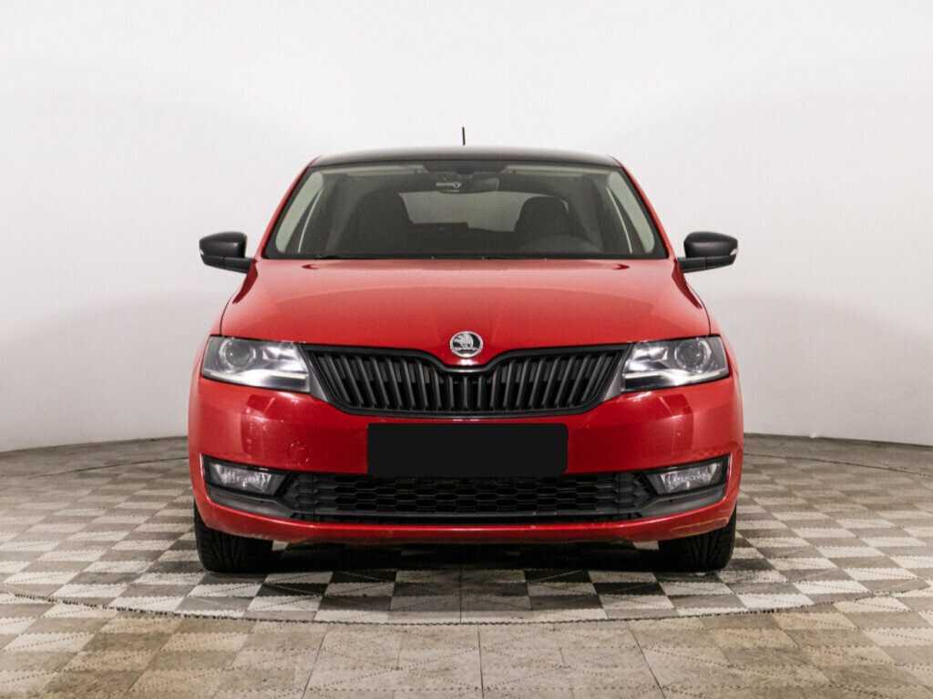Skoda Rapid с пробегом — 2018 год. Фото: #1