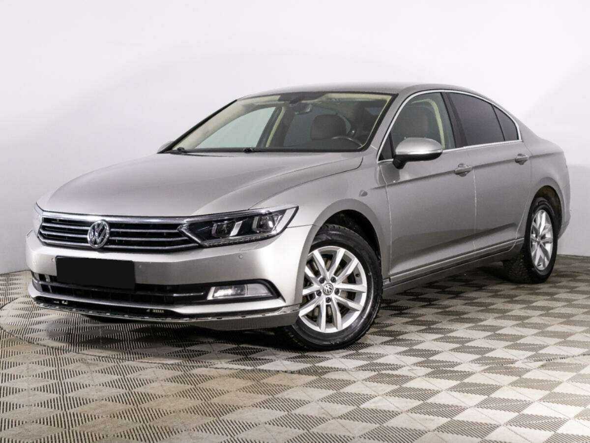 Volkswagen Passat с пробегом — 2017 год. Фото: #0