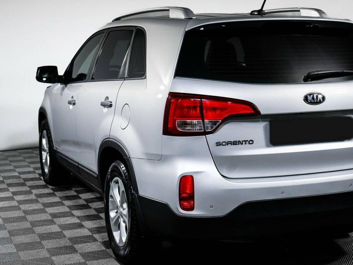 Kia Sorento с пробегом — 2017 год. Фото: #17