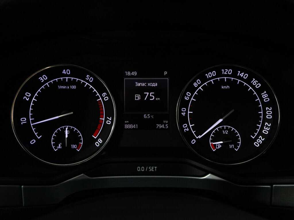 Skoda Superb с пробегом — 2017 год. Фото: #11