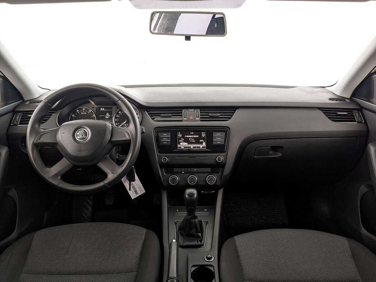 Skoda Octavia с пробегом — 2015 год. Фото: #9