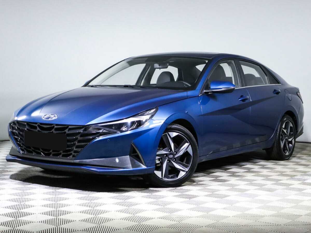Hyundai Elantra с пробегом — 2022 год. Посмотреть фото