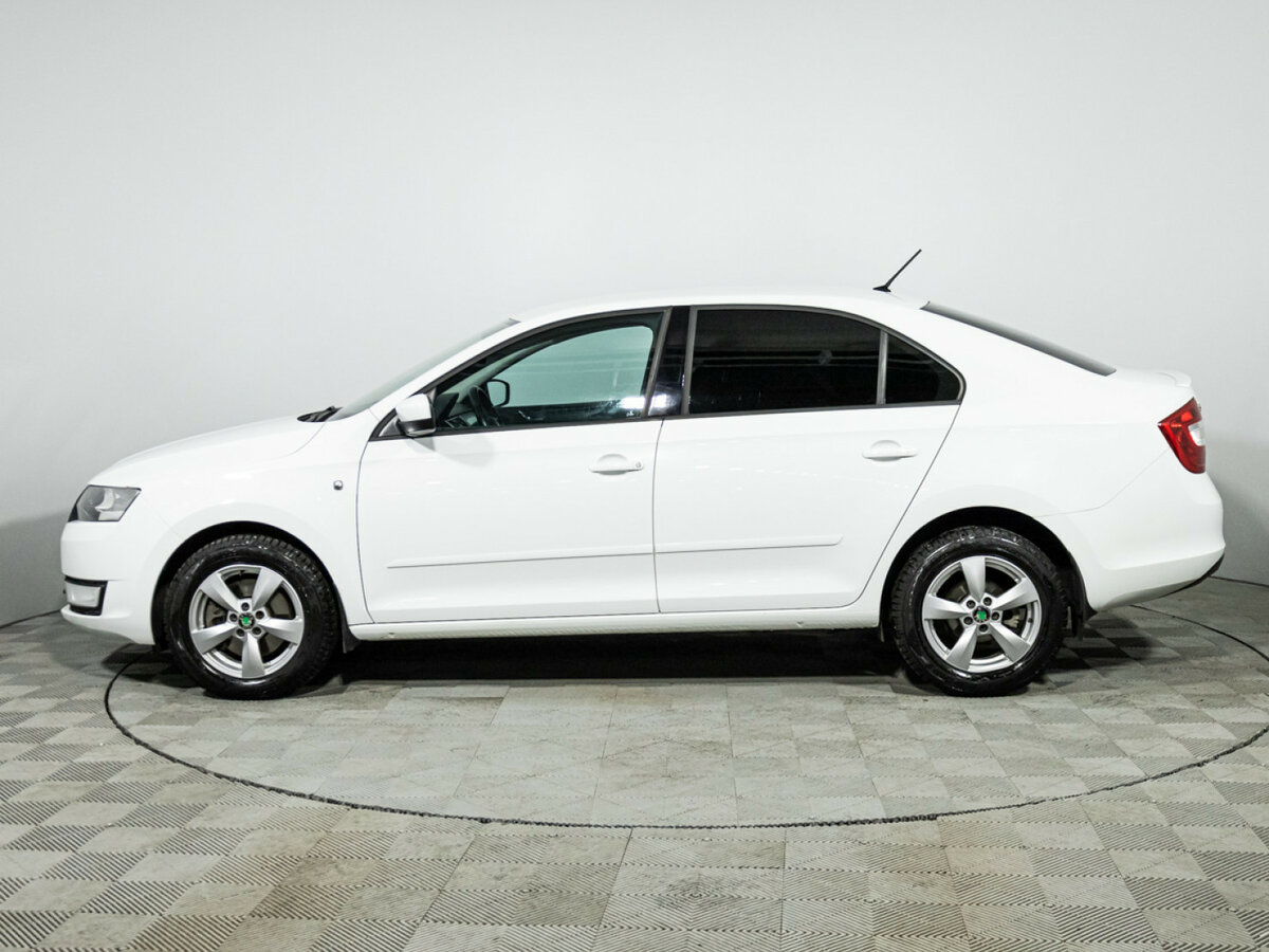 Skoda Rapid с пробегом — 2016 год. Фото: #7