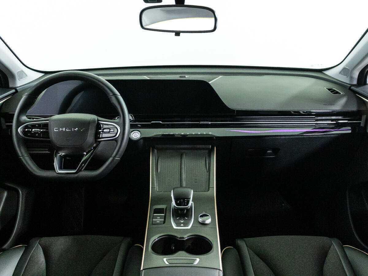 OMODA C5 с пробегом — 2023 год. Фото: #11