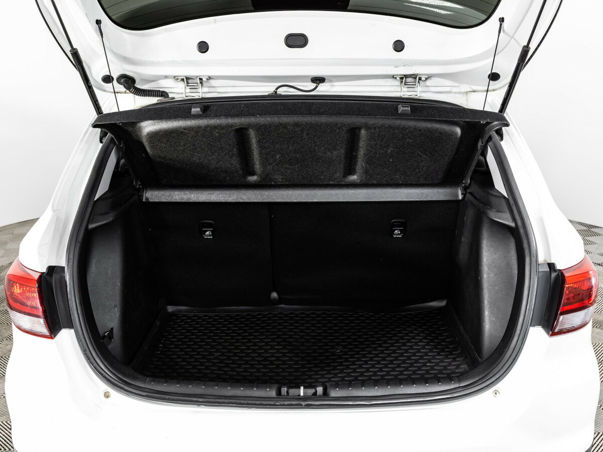 Kia Rio с пробегом — 2018 год. Фото: #16