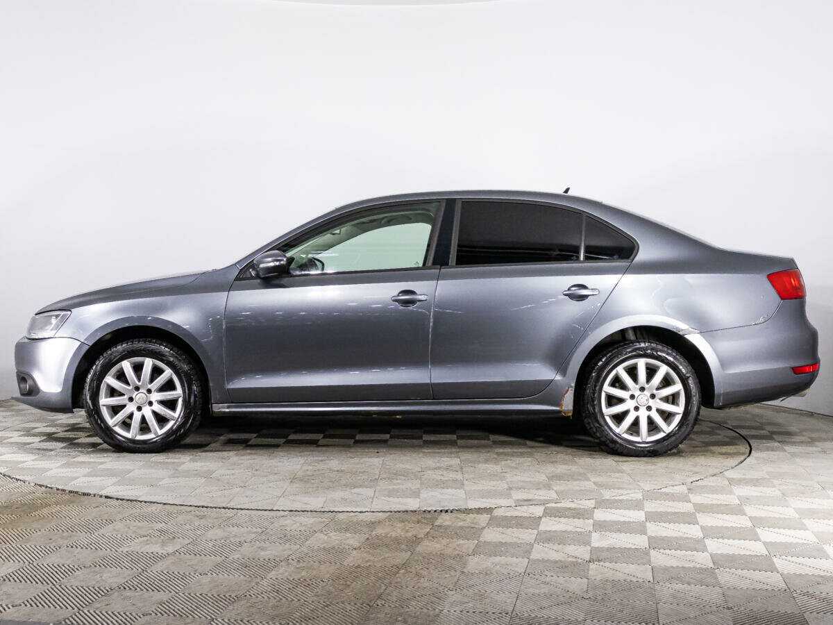 Volkswagen Jetta с пробегом — 2012 год. Фото: #7