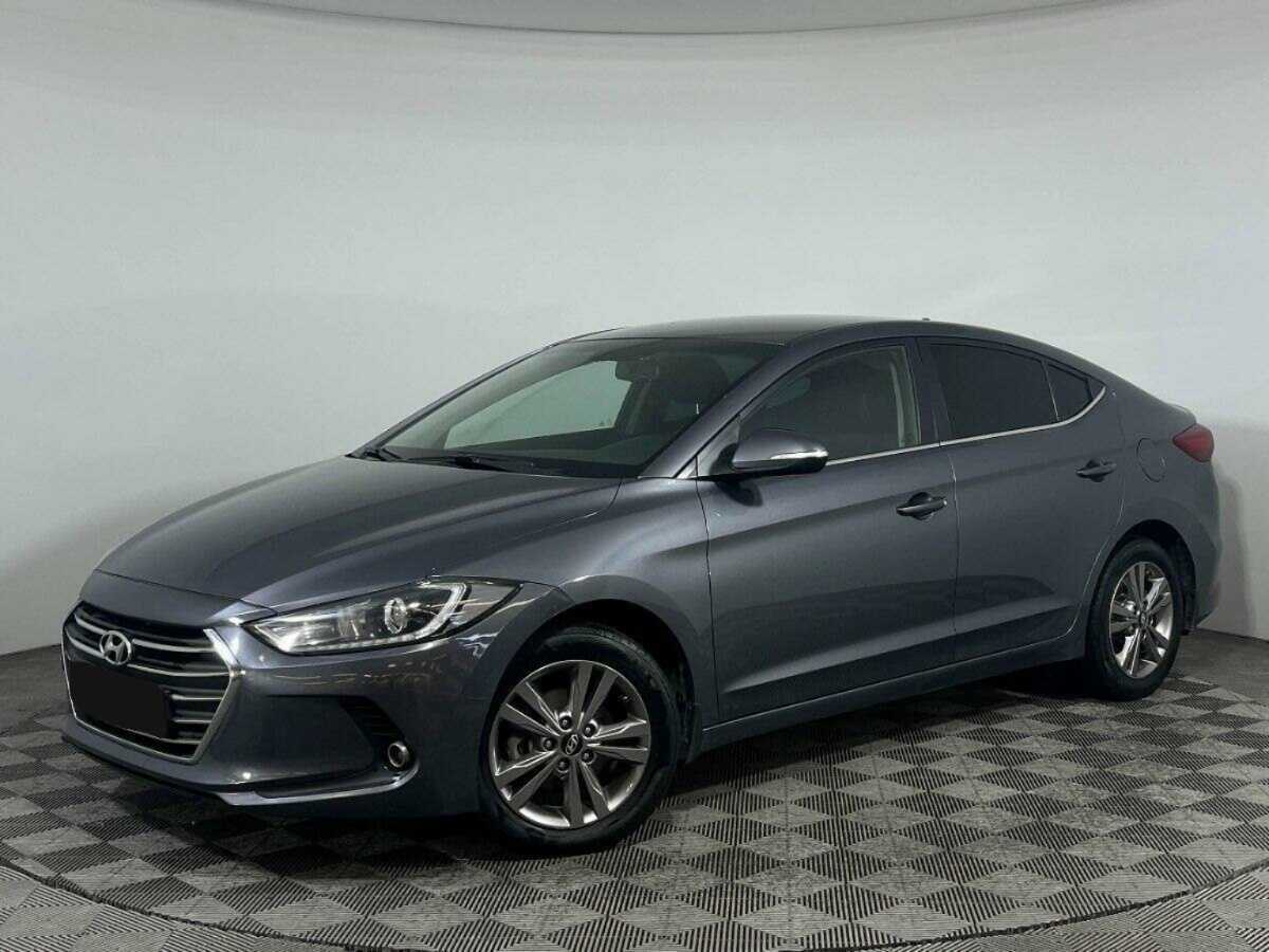 Hyundai Elantra с пробегом — 2018 год. Посмотреть фото