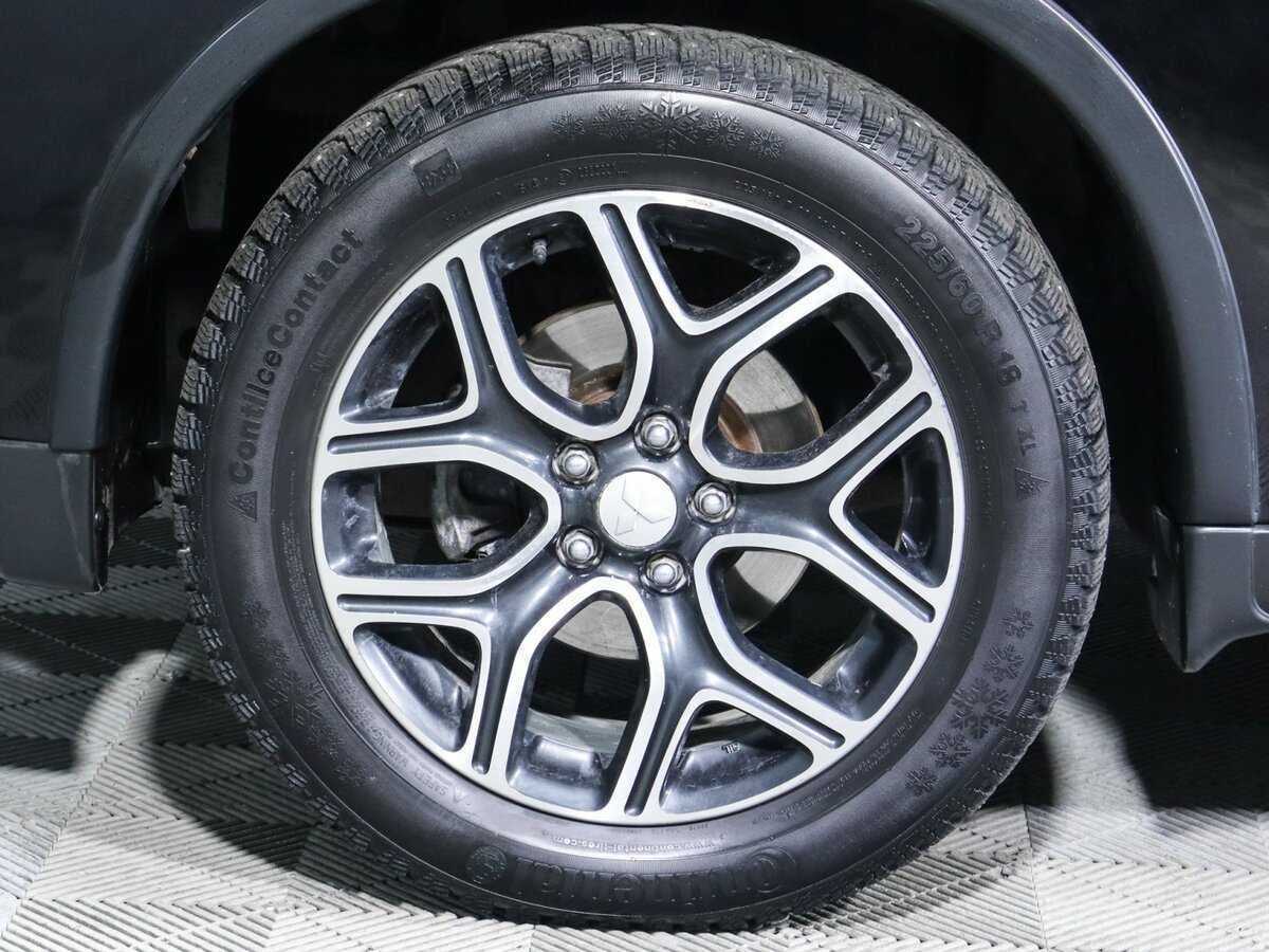 Mitsubishi Outlander с пробегом — 2014 год. Фото: #8