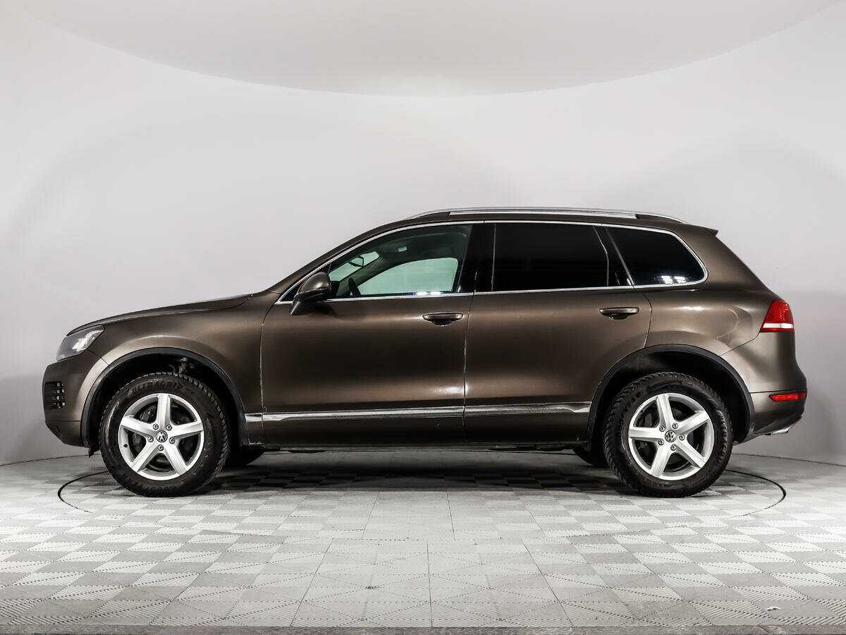 Volkswagen Touareg с пробегом — 2012 год. Фото: #7