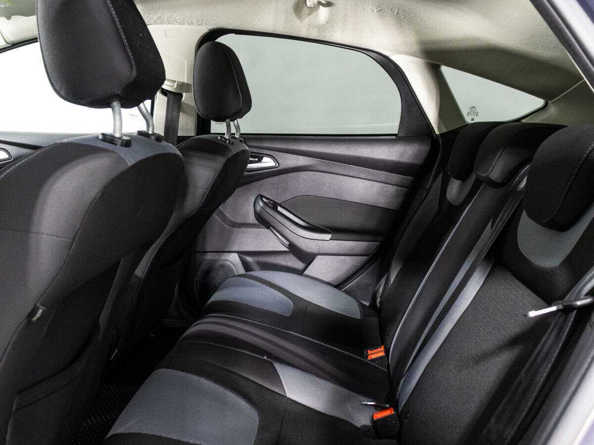 Ford Focus с пробегом — 2013 год. Фото: #9