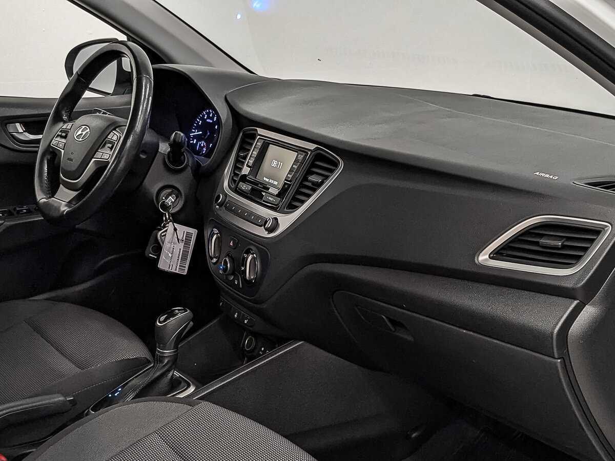 Hyundai Solaris с пробегом — 2017 год. Фото: #10