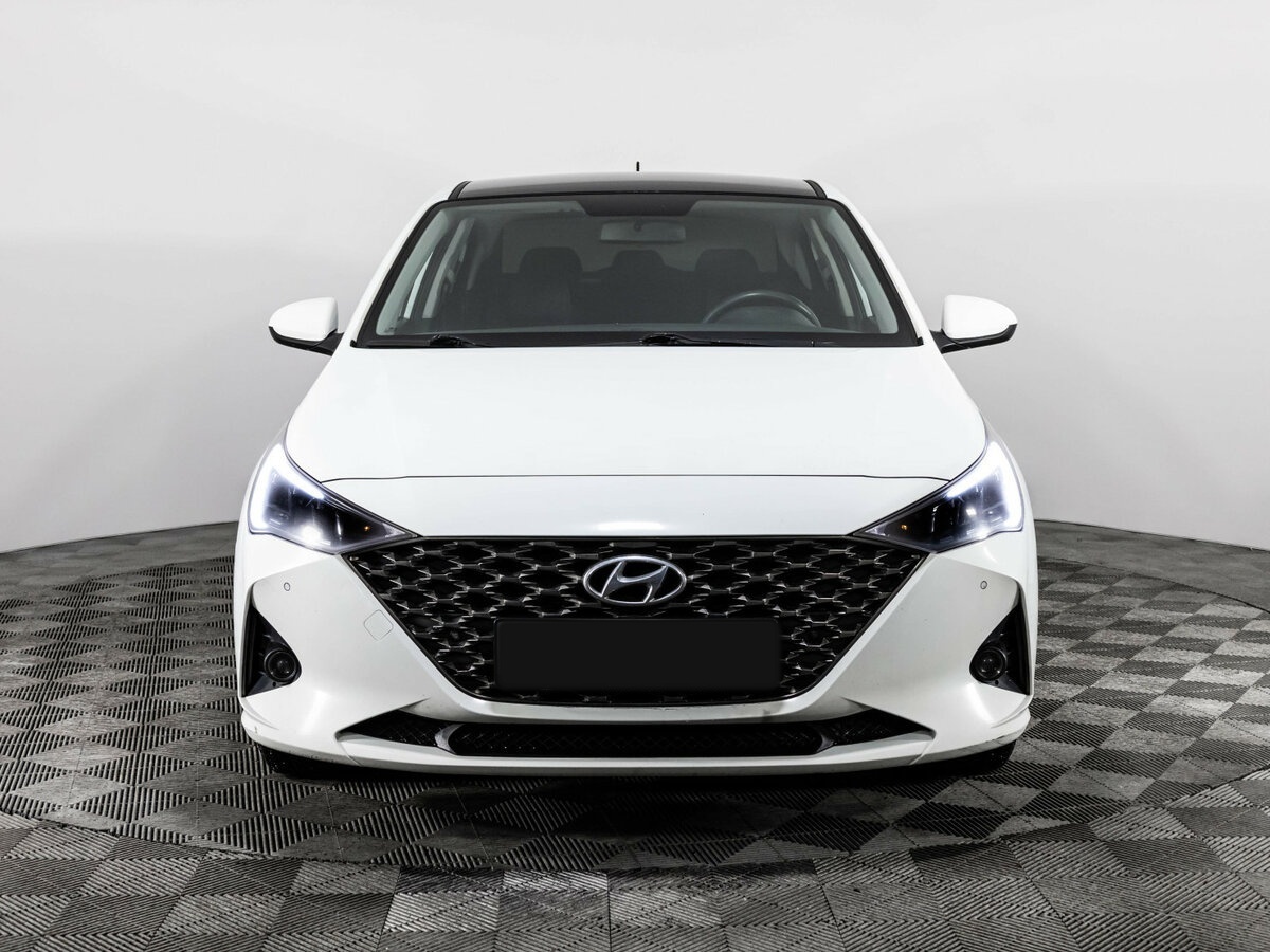 Hyundai Solaris с пробегом — 2020 год. Фото: #1