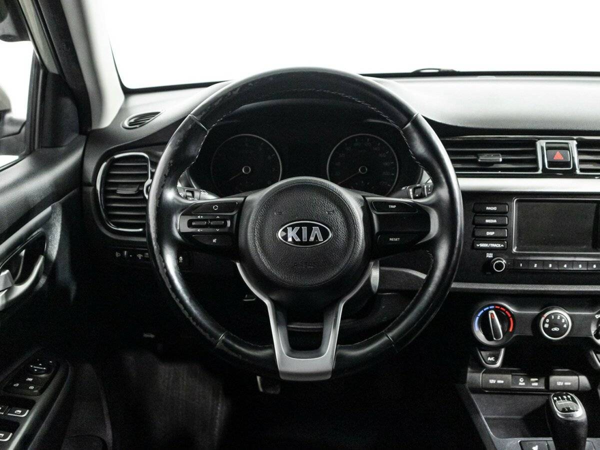 Kia Rio с пробегом — 2019 год. Фото: #17