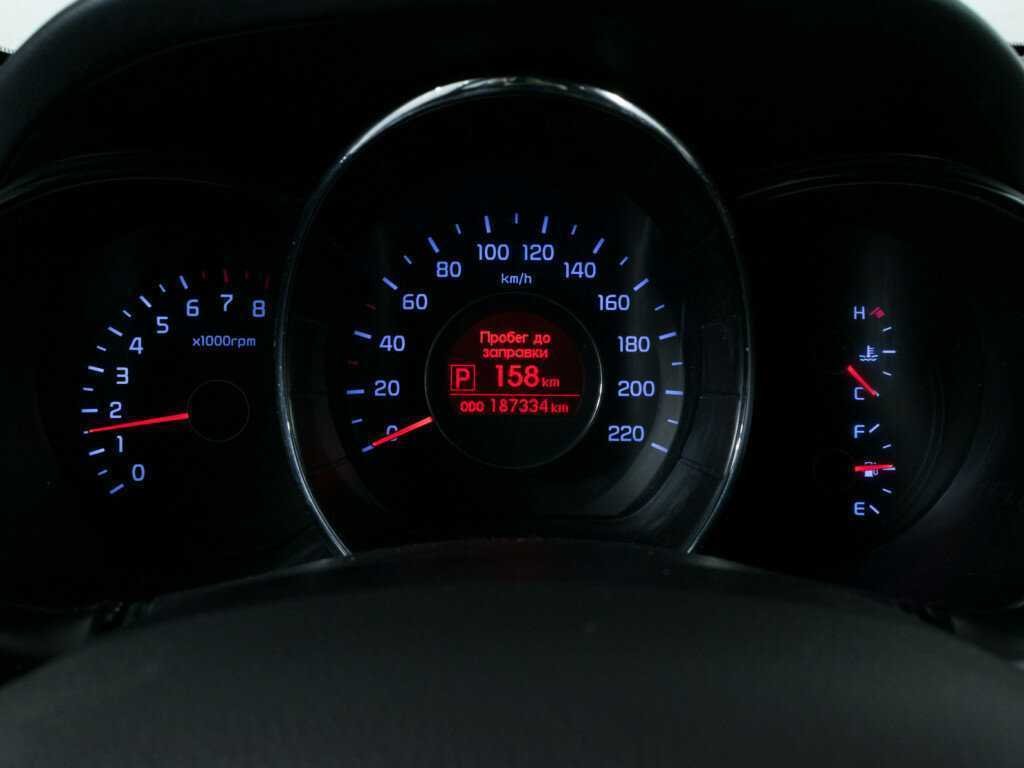 Kia Rio с пробегом — 2013 год. Фото: #9