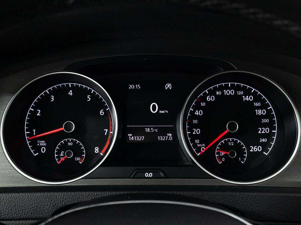 Volkswagen Golf с пробегом — 2013 год. Фото: #11