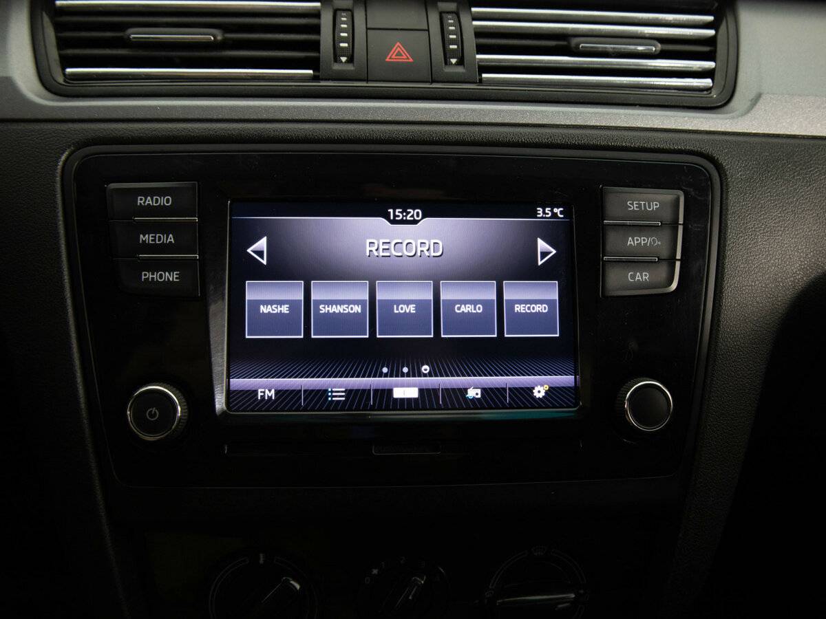 Skoda Rapid с пробегом — 2019 год. Фото: #11