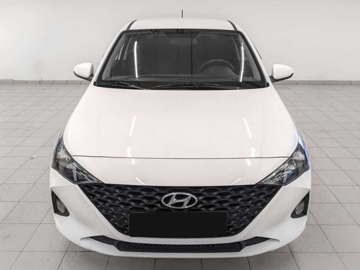 Hyundai Solaris с пробегом — 2021 год. Фото: #1