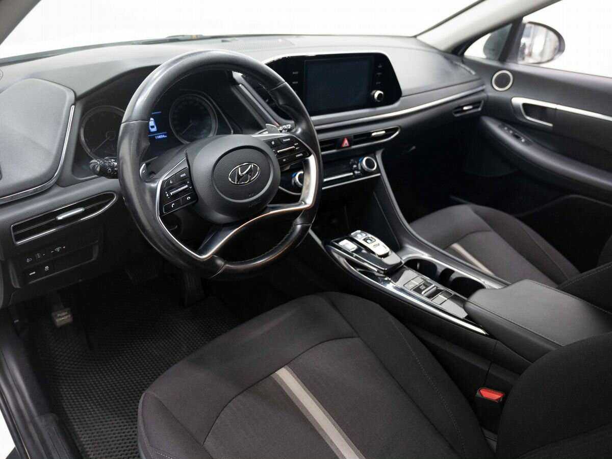 Hyundai Sonata с пробегом — 2020 год. Фото: #6