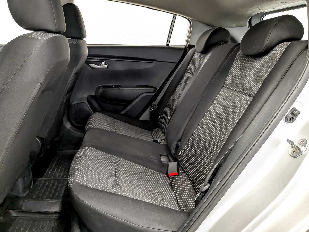 Kia Rio с пробегом — 2020 год. Фото: #11