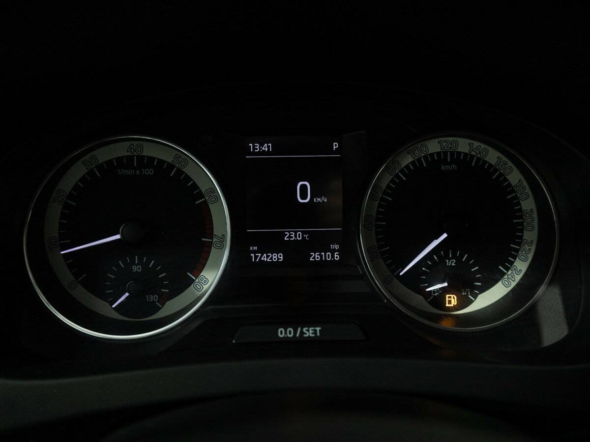 Skoda Rapid с пробегом — 2016 год. Фото: #11