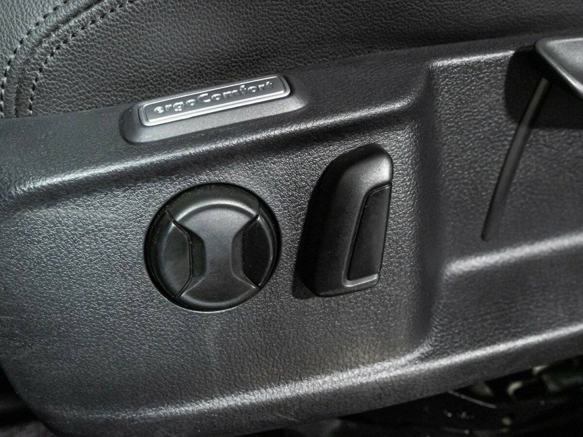 Volkswagen Passat с пробегом — 2016 год. Фото: #17