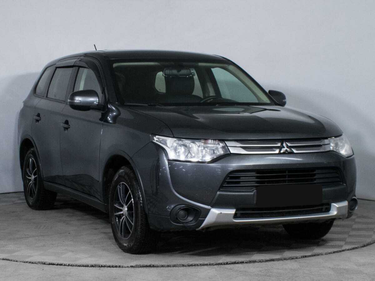Mitsubishi Outlander с пробегом — 2014 год. Фото: #2