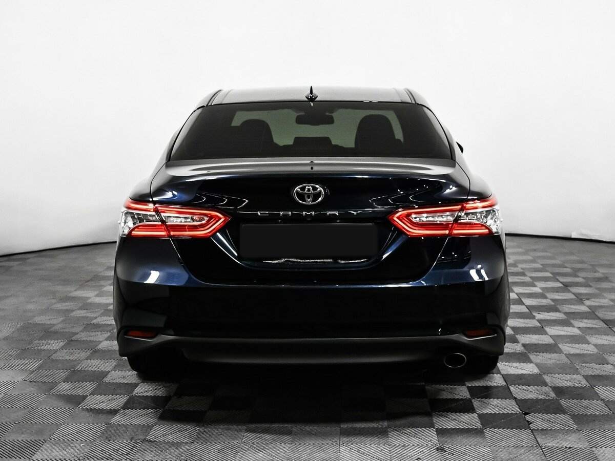 Toyota Camry с пробегом — 2019 год. Фото: #5
