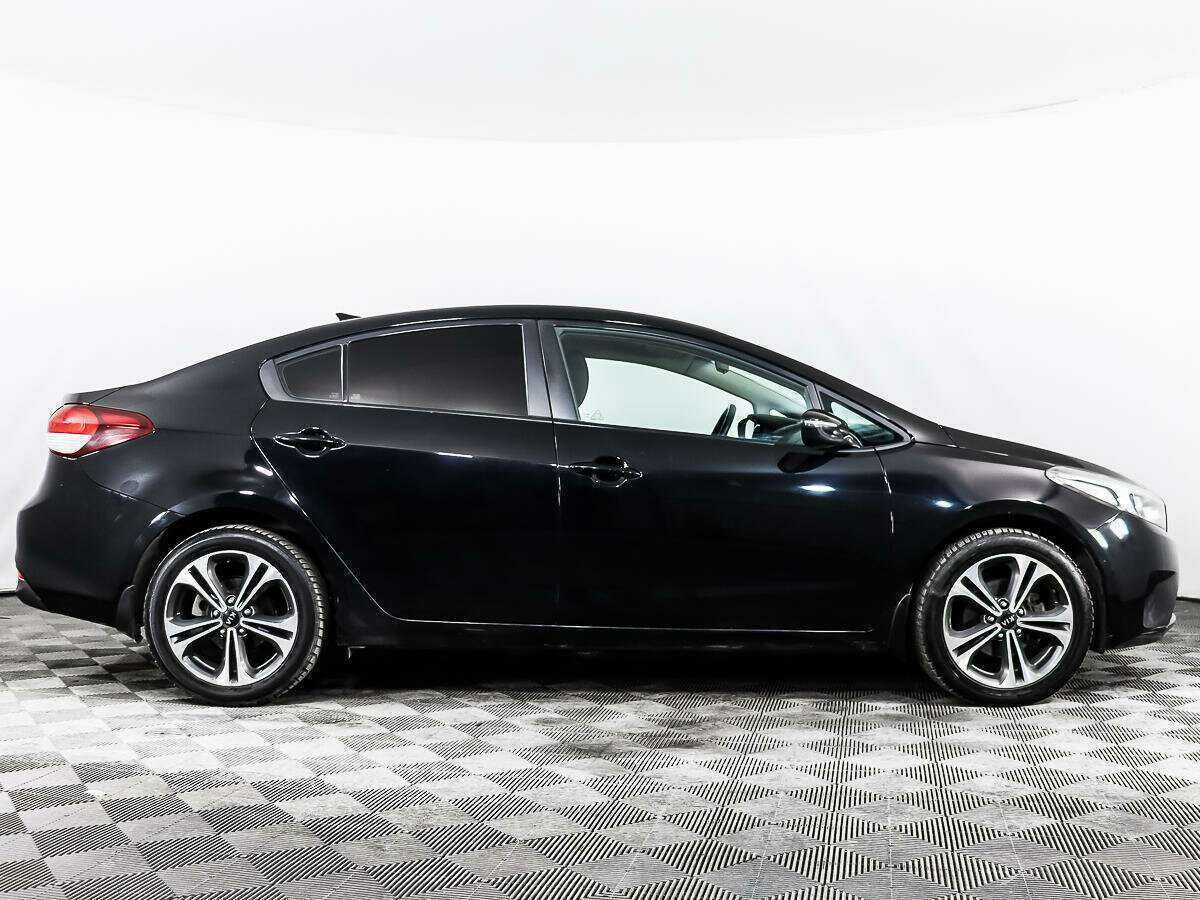 Kia Cerato с пробегом — 2017 год. Фото: #3