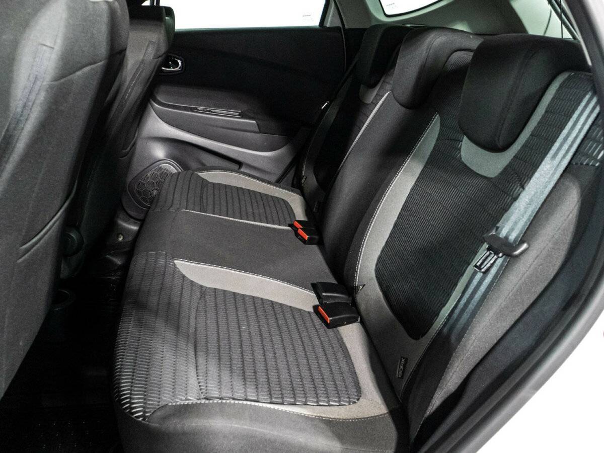 Renault Kaptur с пробегом — 2017 год. Фото: #9