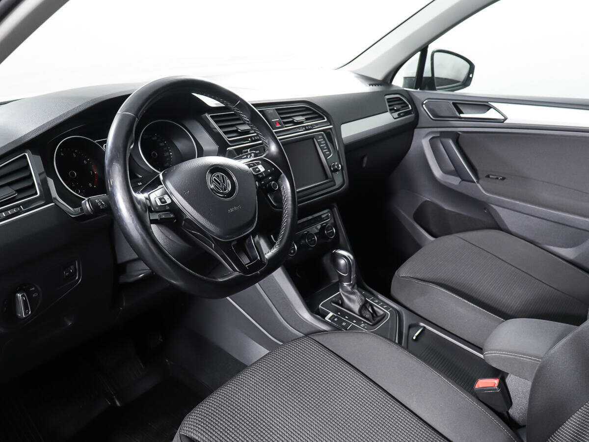 Volkswagen Tiguan с пробегом — 2017 год. Фото: #12