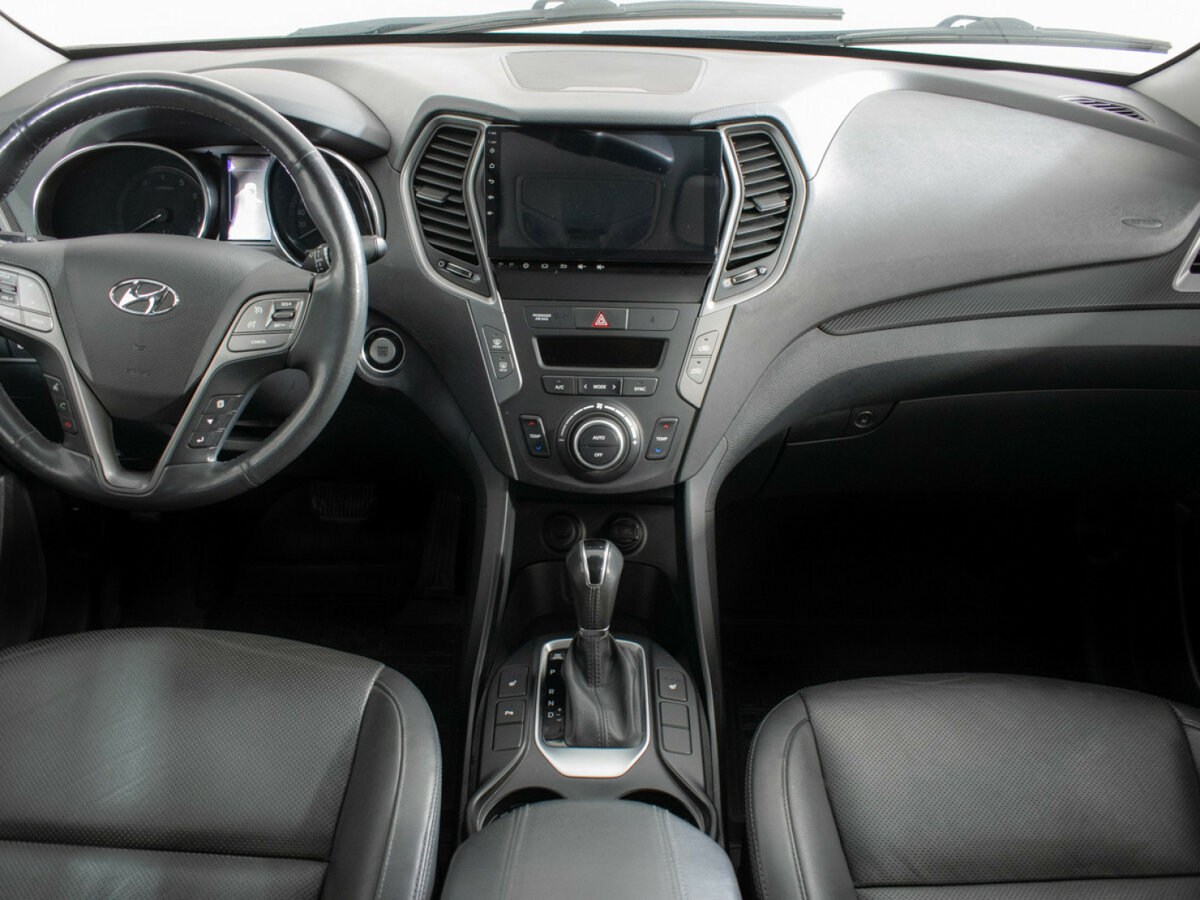 Hyundai Santa Fe с пробегом — 2017 год. Фото: #8