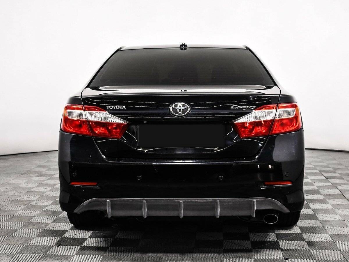 Toyota Camry с пробегом — 2012 год. Фото: #5