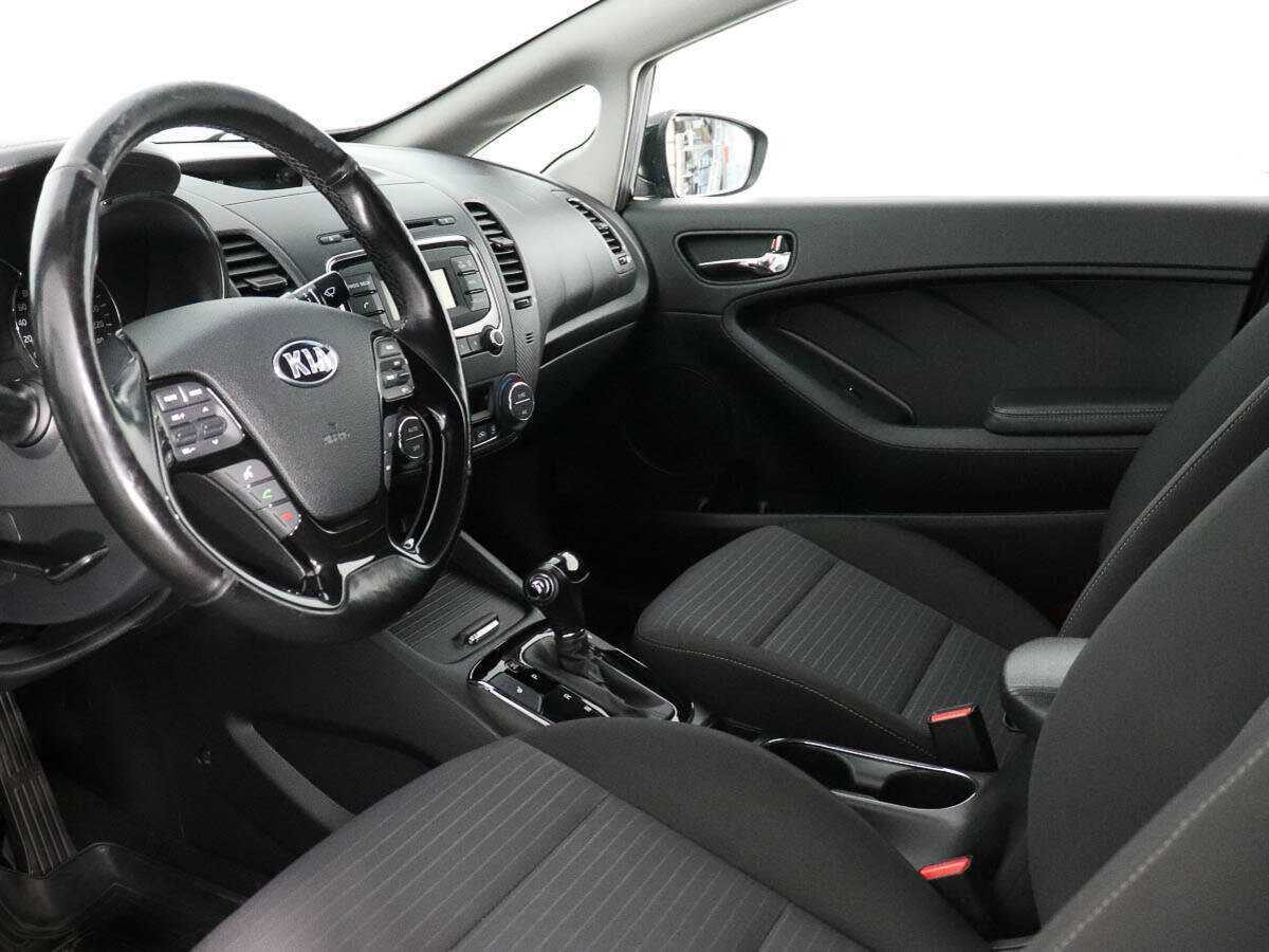 Kia Cerato с пробегом — 2018 год. Фото: #9