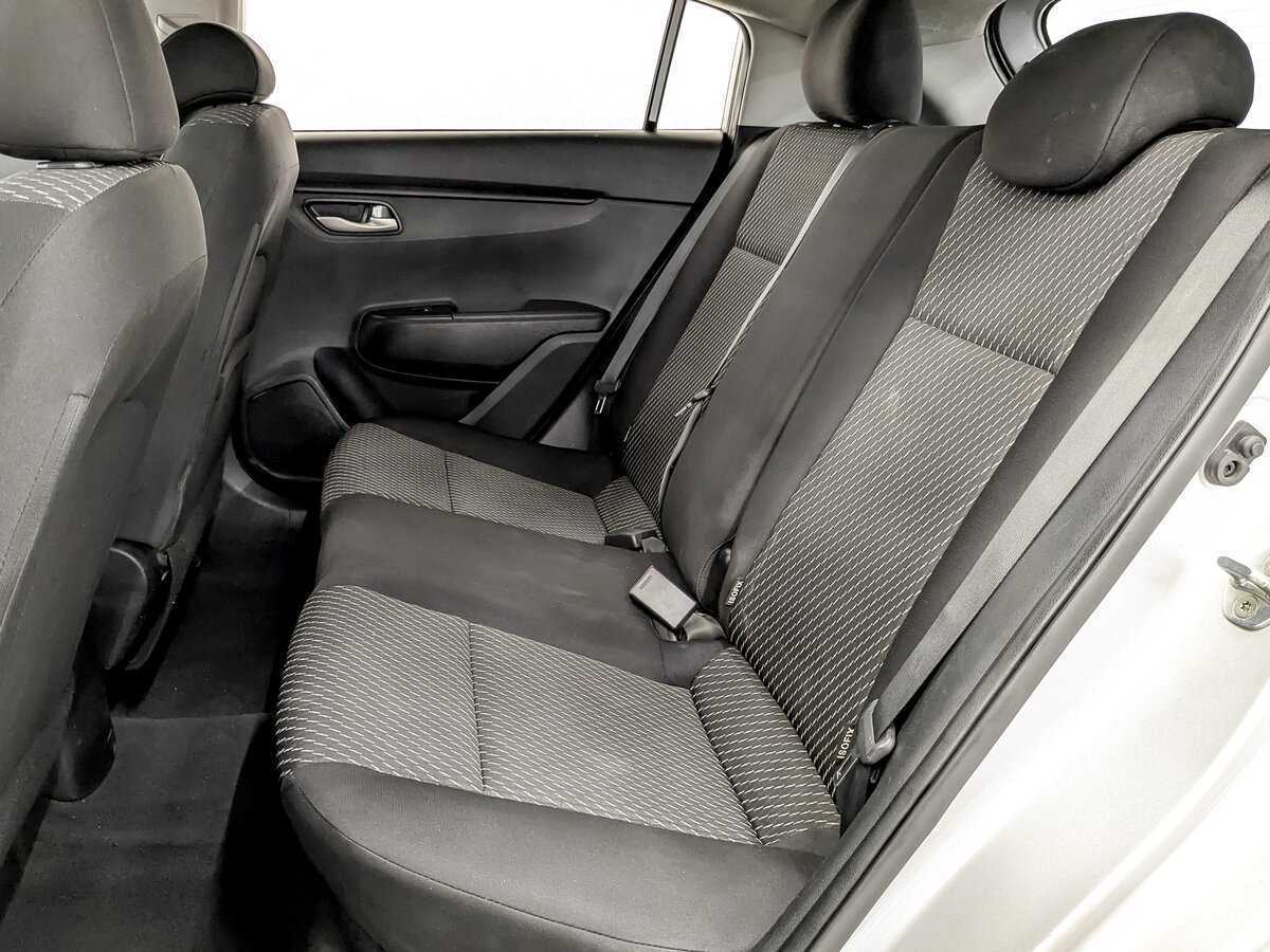 Kia Rio с пробегом — 2020 год. Фото: #11