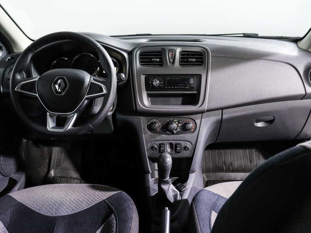 Renault Sandero с пробегом — 2019 год. Фото: #11