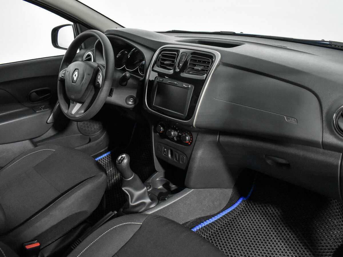 Renault Sandero с пробегом — 2018 год. Фото: #13