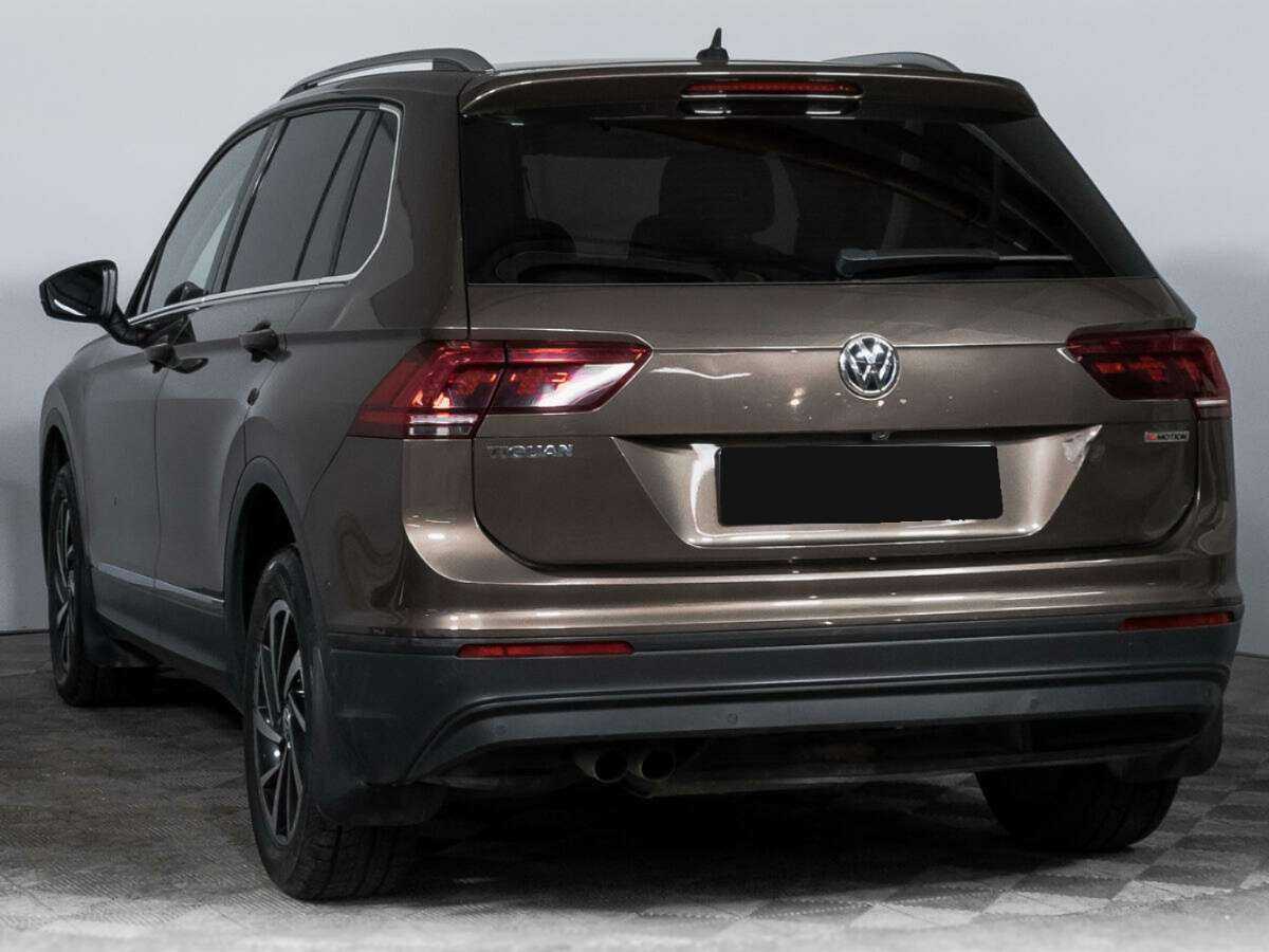 Volkswagen Tiguan с пробегом — 2018 год. Фото: #6
