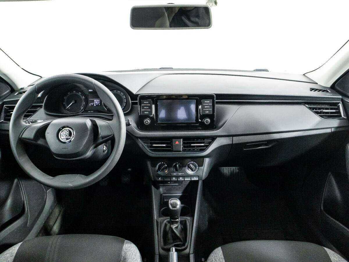 Skoda Rapid с пробегом — 2021 год. Фото: #12