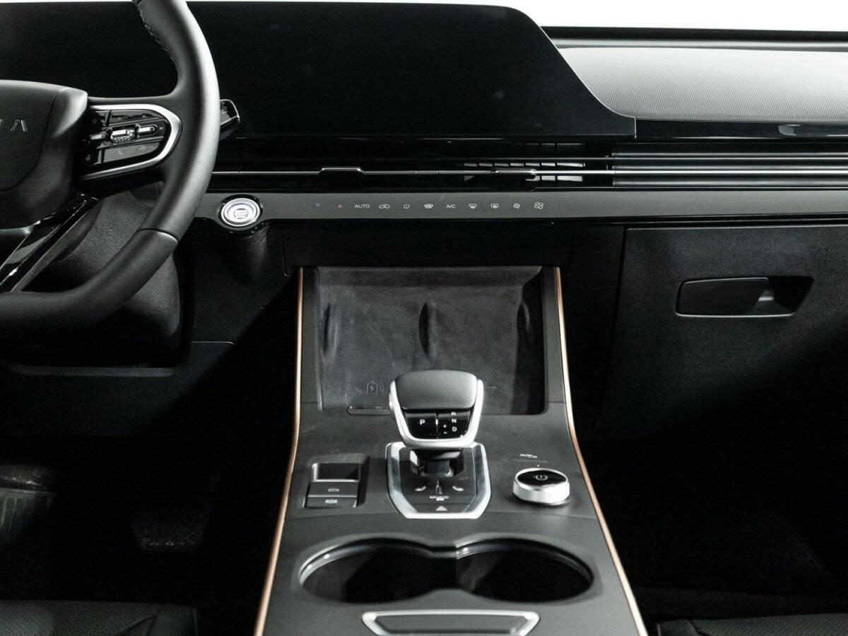 OMODA C5 с пробегом — 2024 год. Фото: #12