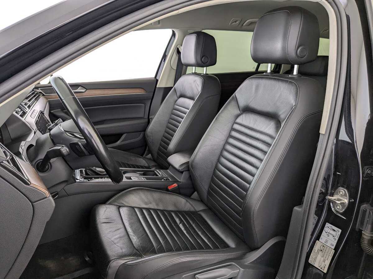 Volkswagen Passat с пробегом — 2018 год. Фото: #19