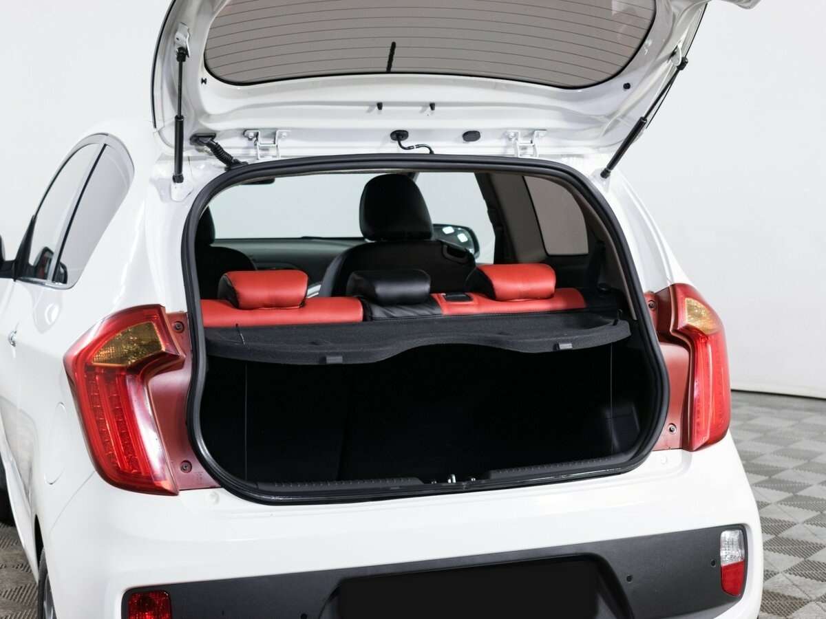 Kia Picanto с пробегом — 2012 год. Фото: #6
