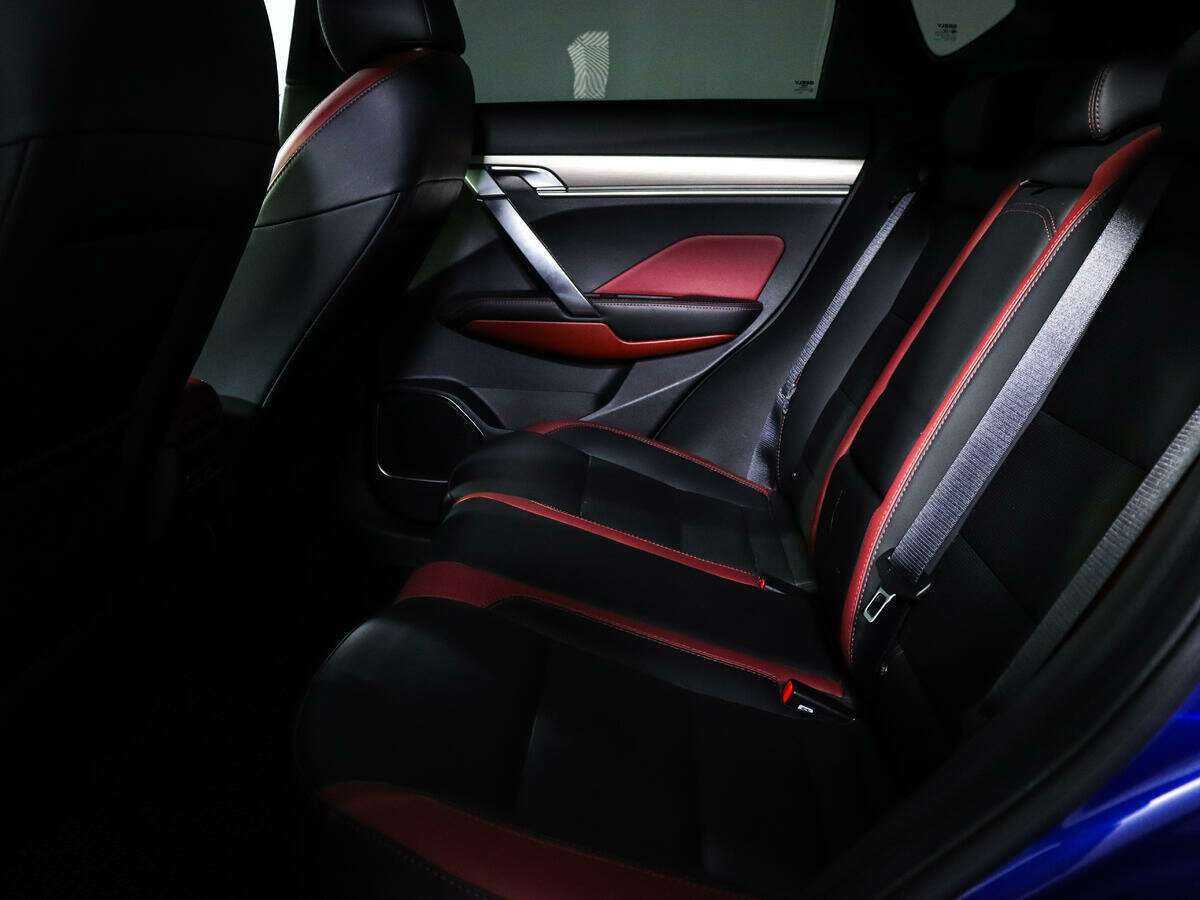 Geely Coolray с пробегом — 2021 год. Фото: #9