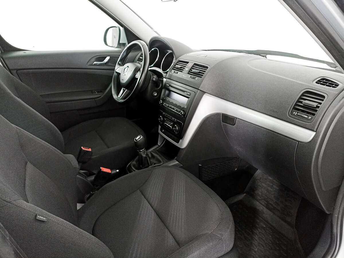 Skoda Yeti с пробегом — 2014 год. Фото: #8
